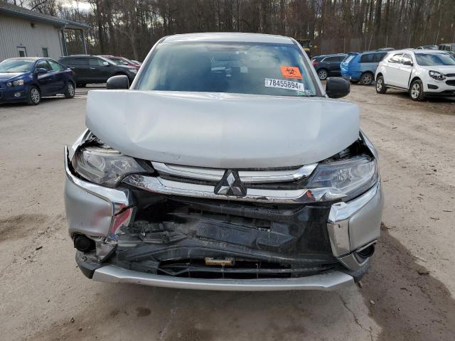 Photo 11 VIN: JA4AZ3A32JZ041368 - MITSUBISHI OUTLANDER 