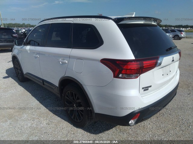 Photo 2 VIN: JA4AZ3A32JZ050734 - MITSUBISHI OUTLANDER 