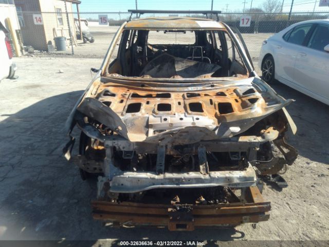 Photo 5 VIN: JA4AZ3A32JZ052242 - MITSUBISHI OUTLANDER 