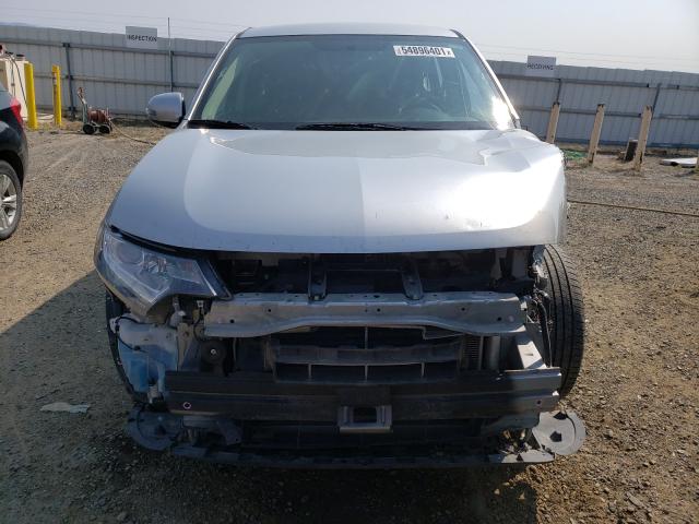 Photo 8 VIN: JA4AZ3A32JZ055500 - MITSUBISHI OUTLANDER 