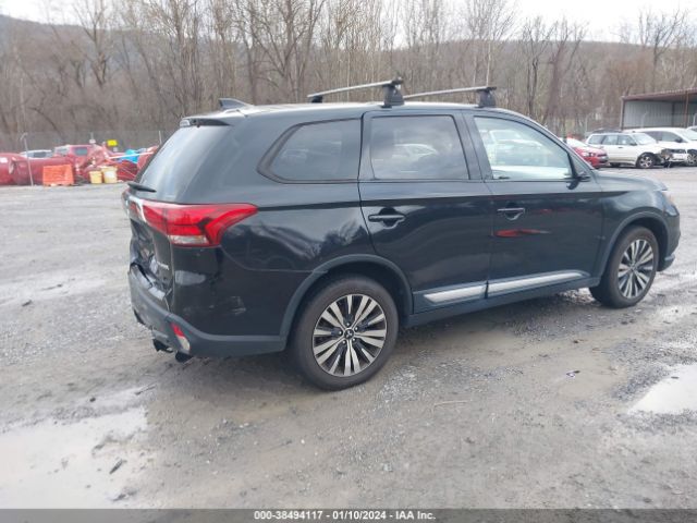 Photo 3 VIN: JA4AZ3A32KZ004547 - MITSUBISHI OUTLANDER 