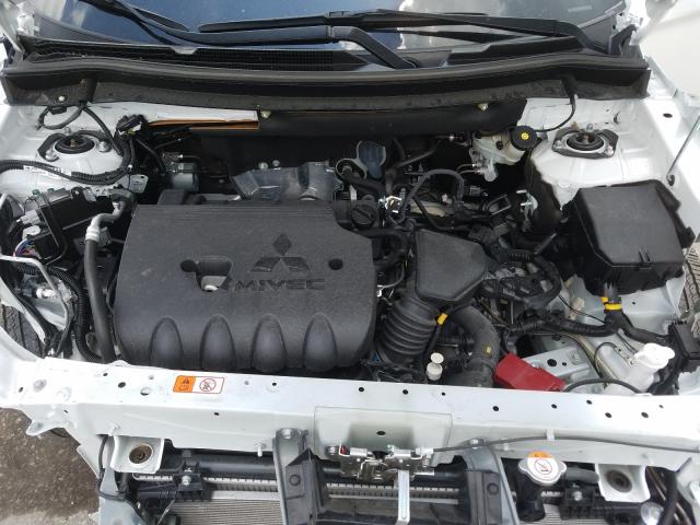 Photo 6 VIN: JA4AZ3A32KZ036933 - MITSUBISHI OUTLANDER 