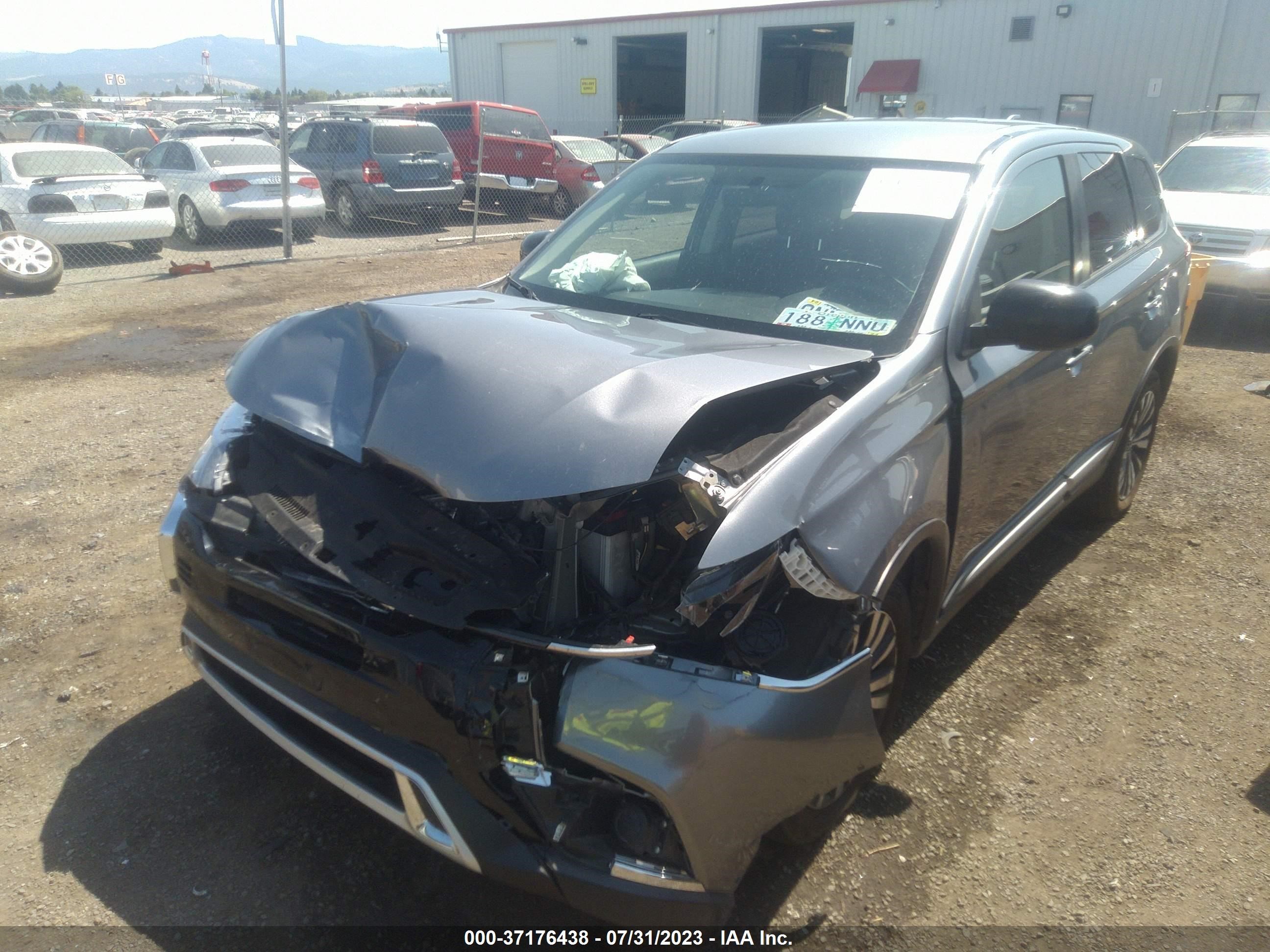 Photo 5 VIN: JA4AZ3A32LZ027571 - MITSUBISHI OUTLANDER 