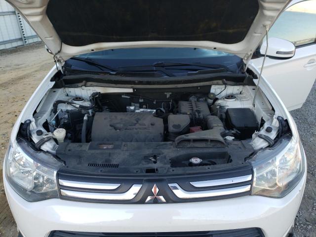 Photo 10 VIN: JA4AZ3A33EZ000995 - MITSUBISHI OUTLANDER 