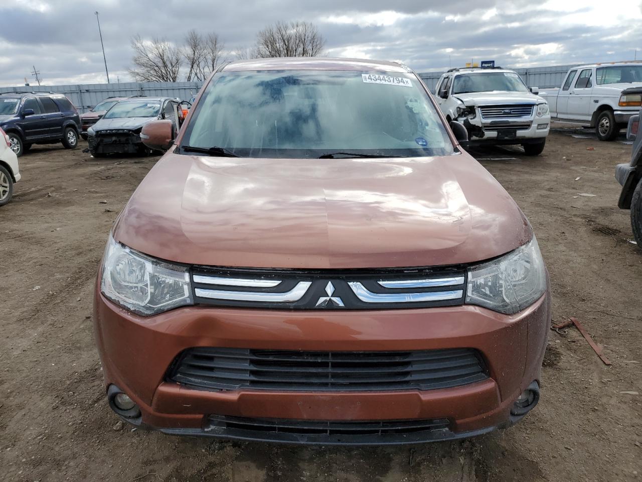 Photo 4 VIN: JA4AZ3A33EZ005419 - MITSUBISHI OUTLANDER 