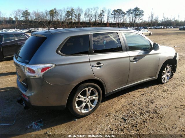 Photo 3 VIN: JA4AZ3A33EZ016162 - MITSUBISHI OUTLANDER 