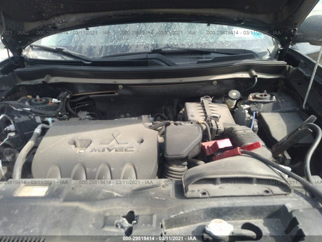 Photo 9 VIN: JA4AZ3A33FZ007897 - MITSUBISHI OUTLANDER 