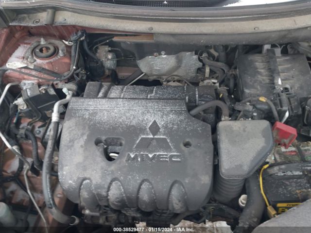 Photo 9 VIN: JA4AZ3A33FZ012176 - MITSUBISHI OUTLANDER 