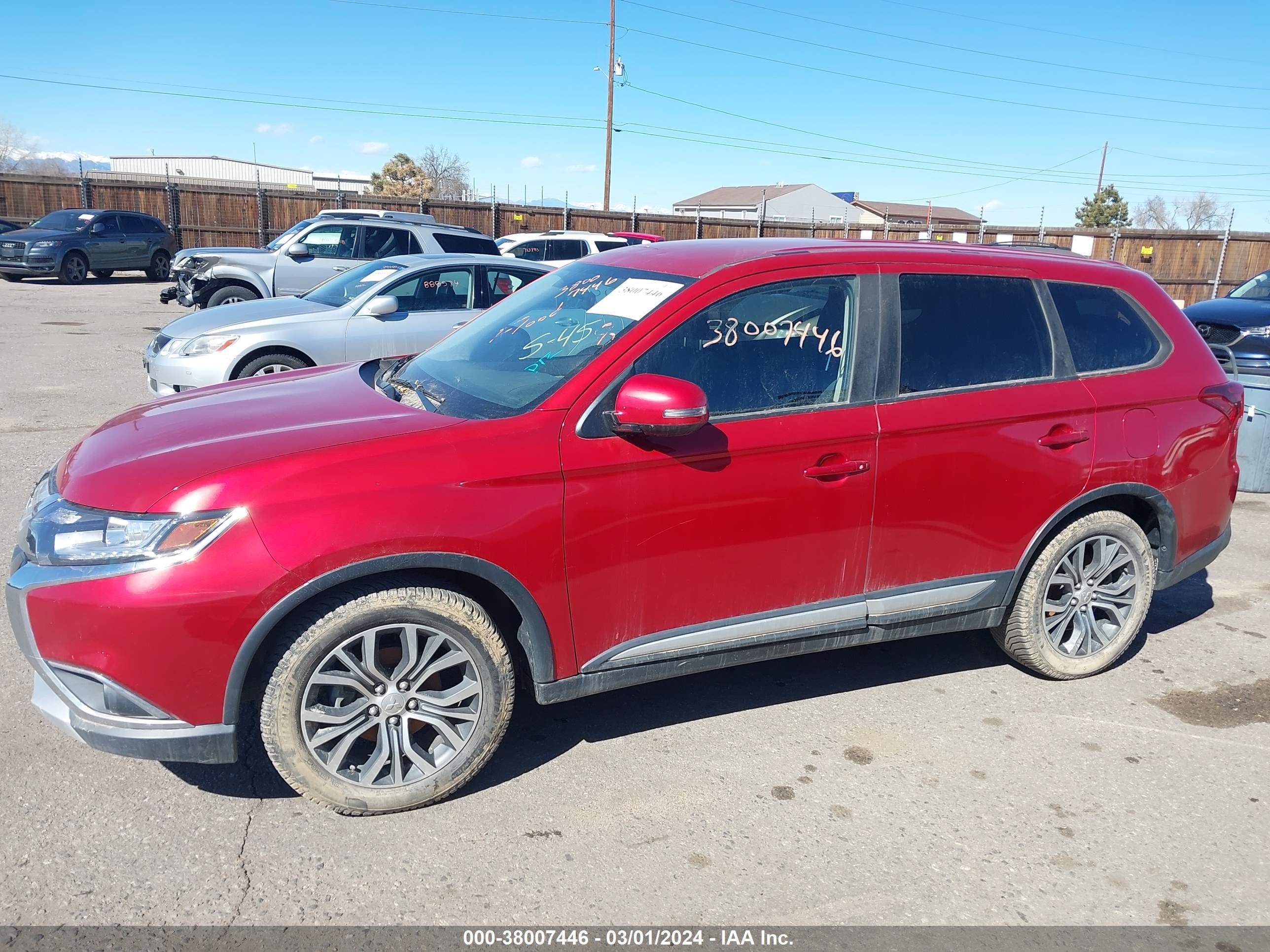 Photo 12 VIN: JA4AZ3A33JZ038687 - MITSUBISHI OUTLANDER 