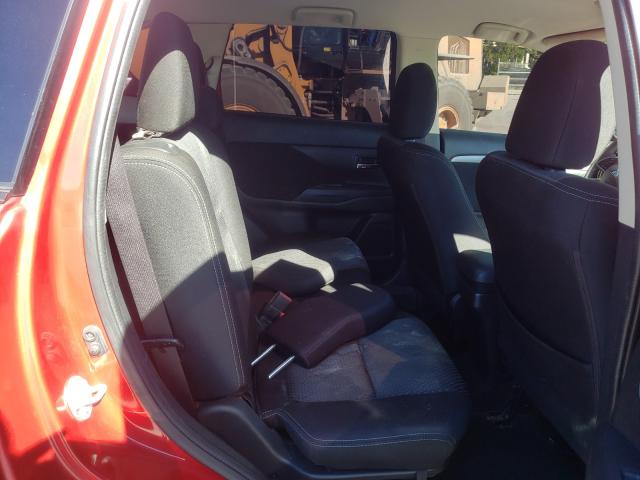 Photo 5 VIN: JA4AZ3A33JZ056946 - MITSUBISHI OUTLANDER 