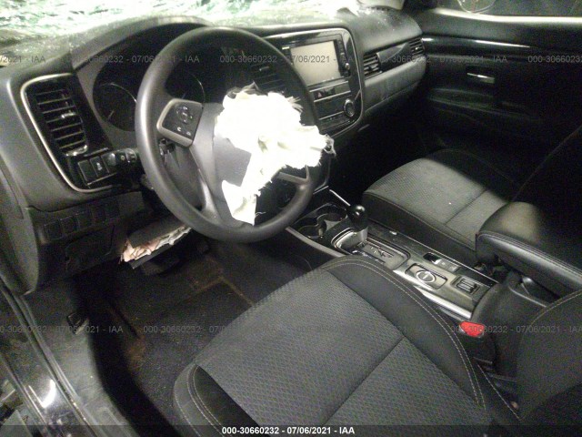 Photo 4 VIN: JA4AZ3A33KZ034463 - MITSUBISHI OUTLANDER 