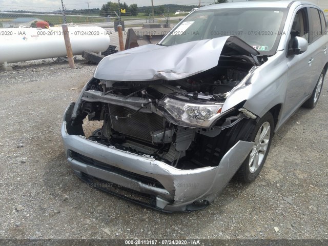 Photo 5 VIN: JA4AZ3A34EZ015750 - MITSUBISHI OUTLANDER 