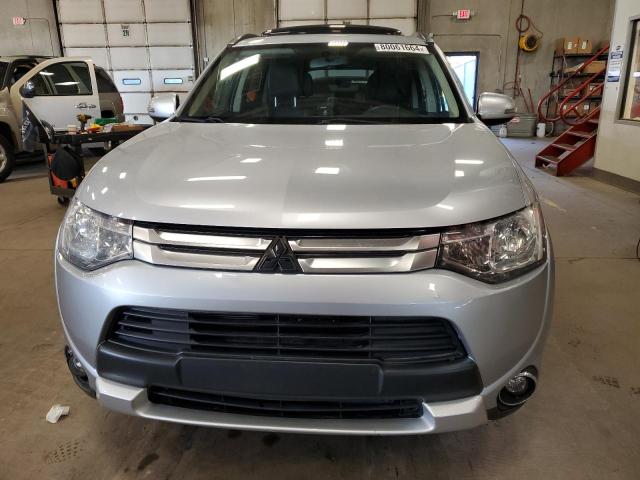 Photo 4 VIN: JA4AZ3A34FZ000330 - MITSUBISHI OUTLANDER 