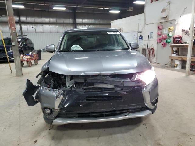 Photo 4 VIN: JA4AZ3A34JZ006704 - MITSUBISHI OUTLANDER 