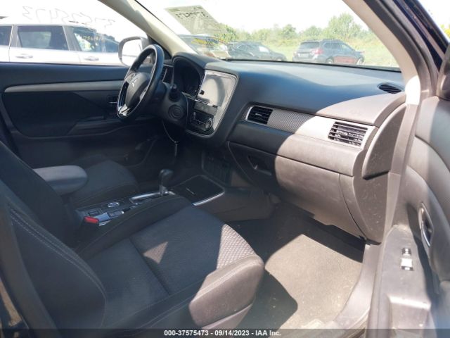 Photo 4 VIN: JA4AZ3A34JZ010980 - MITSUBISHI OUTLANDER 