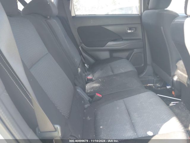 Photo 7 VIN: JA4AZ3A34JZ026662 - MITSUBISHI OUTLANDER 