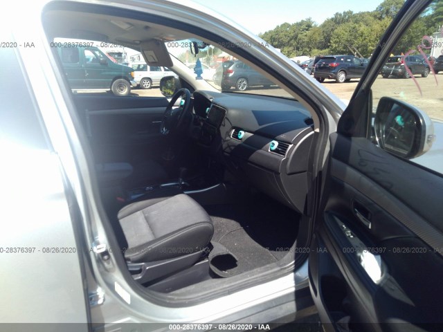 Photo 4 VIN: JA4AZ3A34JZ039802 - MITSUBISHI OUTLANDER 