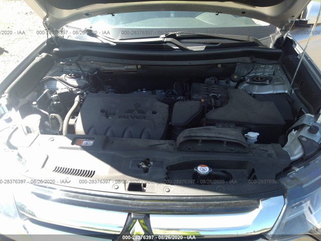 Photo 9 VIN: JA4AZ3A34JZ039802 - MITSUBISHI OUTLANDER 