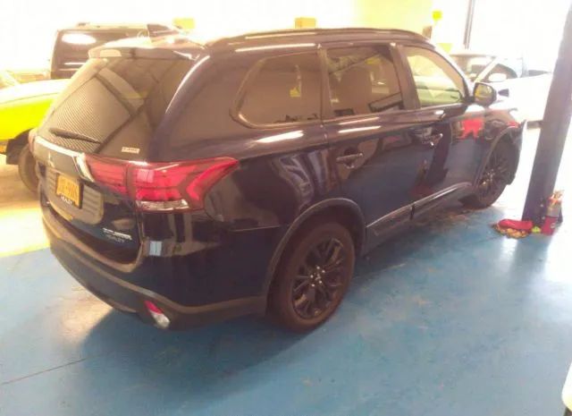 Photo 3 VIN: JA4AZ3A34JZ050136 - MITSUBISHI OUTLANDER 