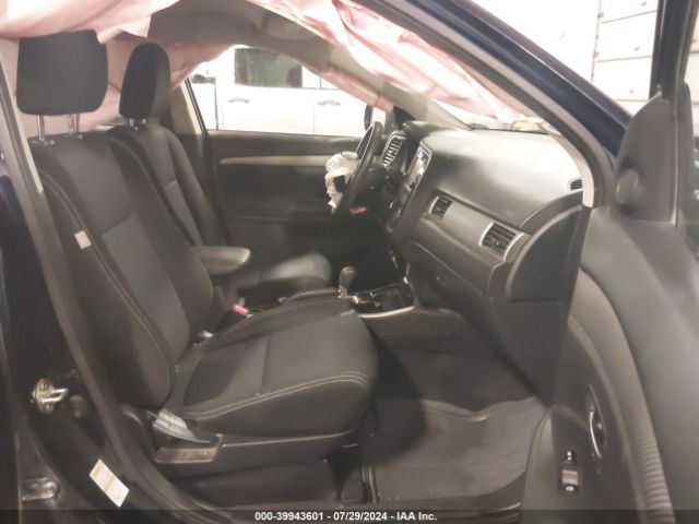 Photo 4 VIN: JA4AZ3A34JZ058298 - MITSUBISHI OUTLANDER 