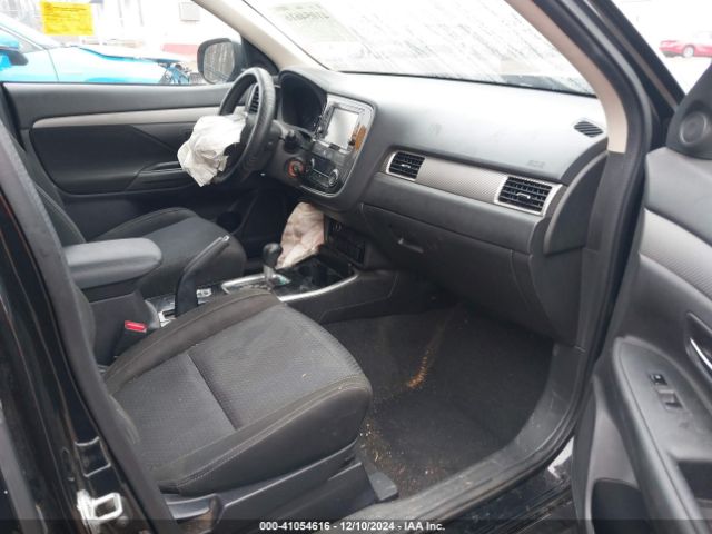 Photo 4 VIN: JA4AZ3A34JZ061721 - MITSUBISHI OUTLANDER 