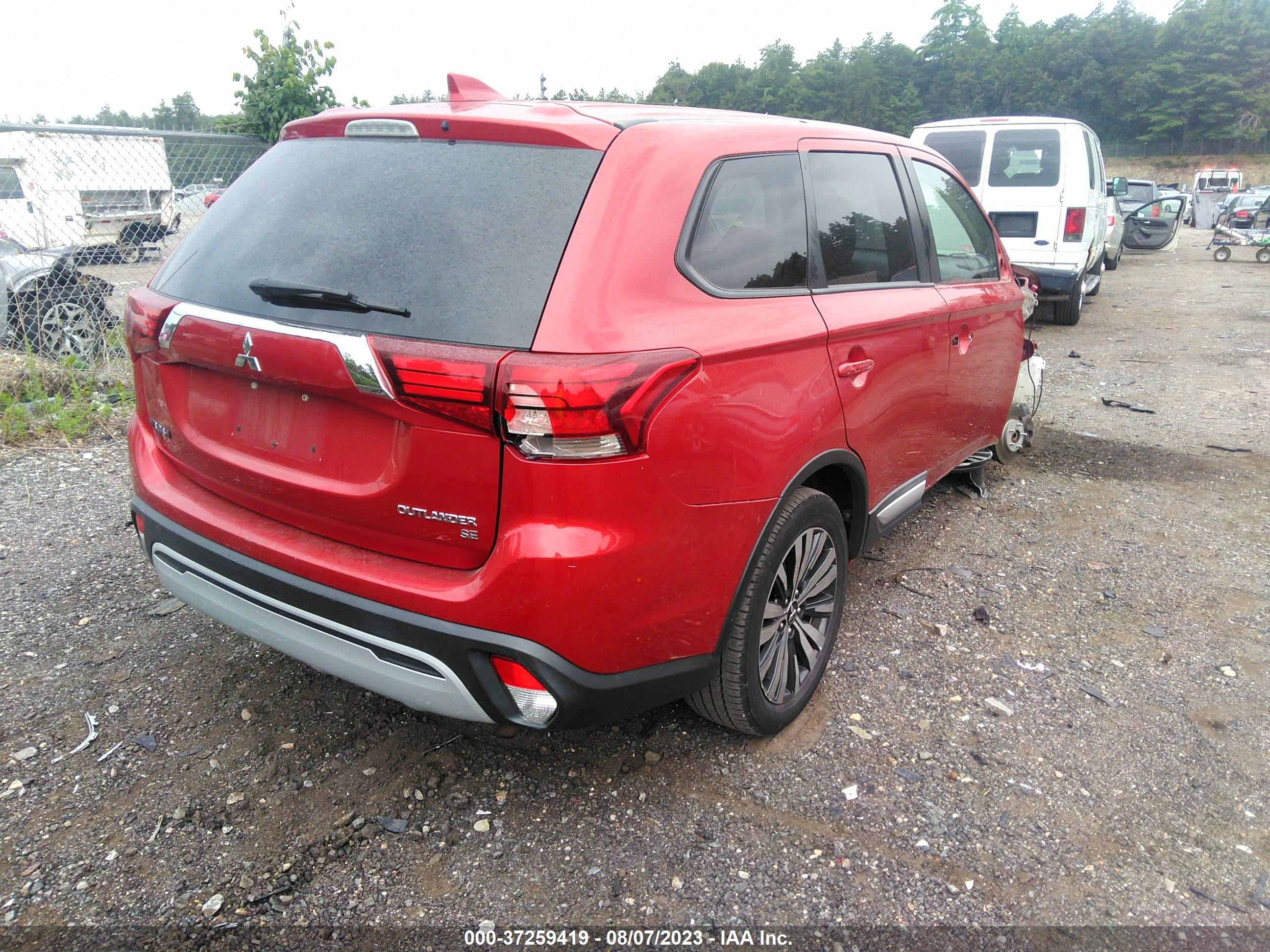 Photo 3 VIN: JA4AZ3A34KZ043883 - MITSUBISHI OUTLANDER 