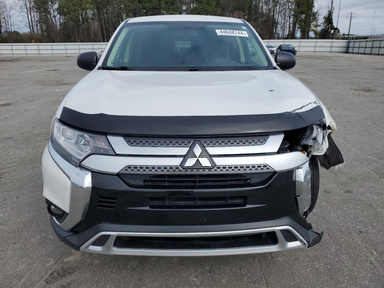 Photo 4 VIN: JA4AZ3A34KZ056133 - MITSUBISHI OUTLANDER 