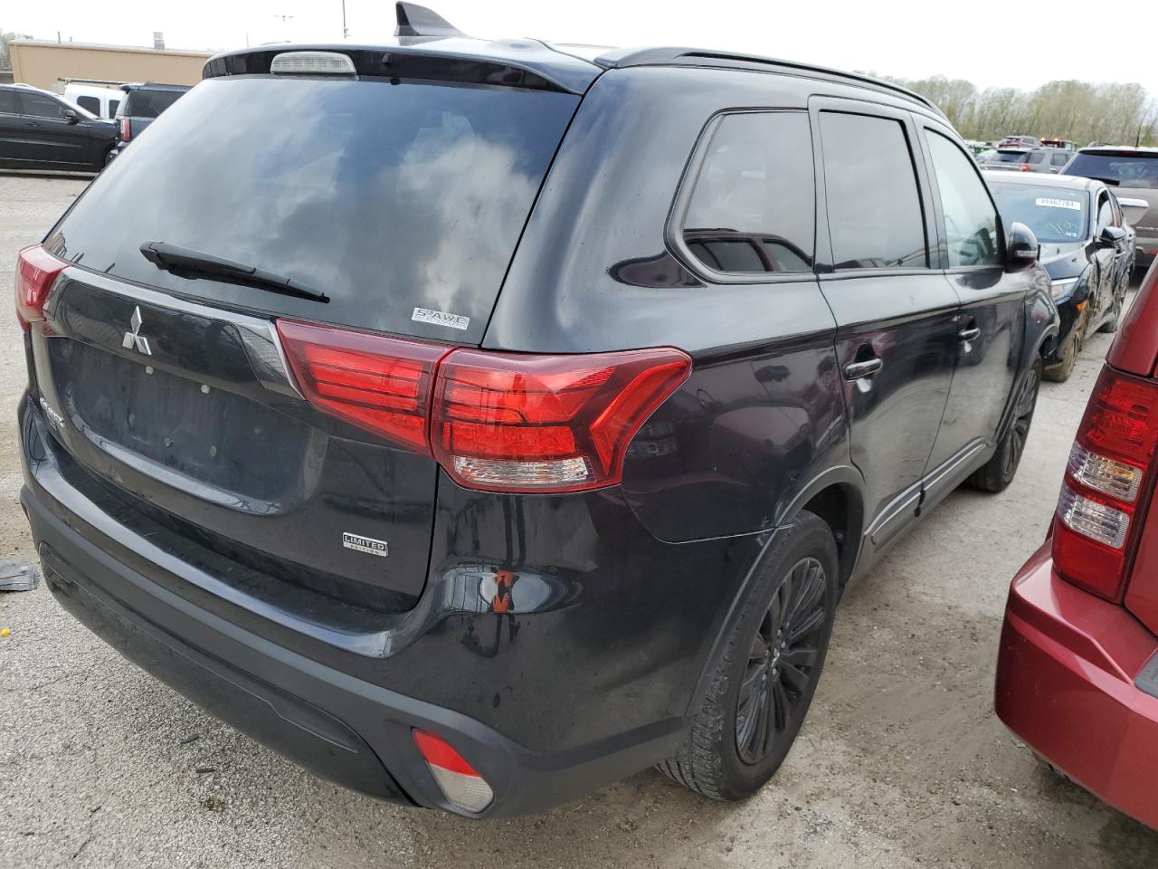 Photo 2 VIN: JA4AZ3A34LZ037342 - MITSUBISHI OUTLANDER 