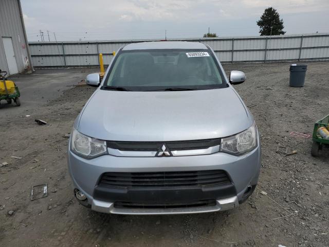 Photo 4 VIN: JA4AZ3A35FZ008310 - MITSUBISHI OUTLANDER 