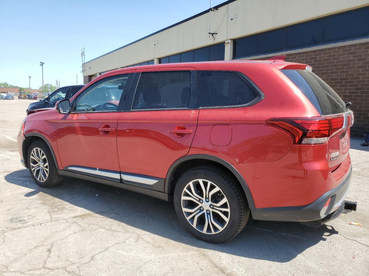 Photo 1 VIN: JA4AZ3A35HZ008083 - MITSUBISHI OUTLANDER 