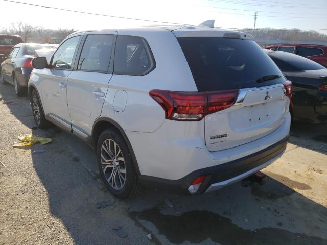 Photo 2 VIN: JA4AZ3A35JZ023933 - MITSUBISHI OUTLANDER 