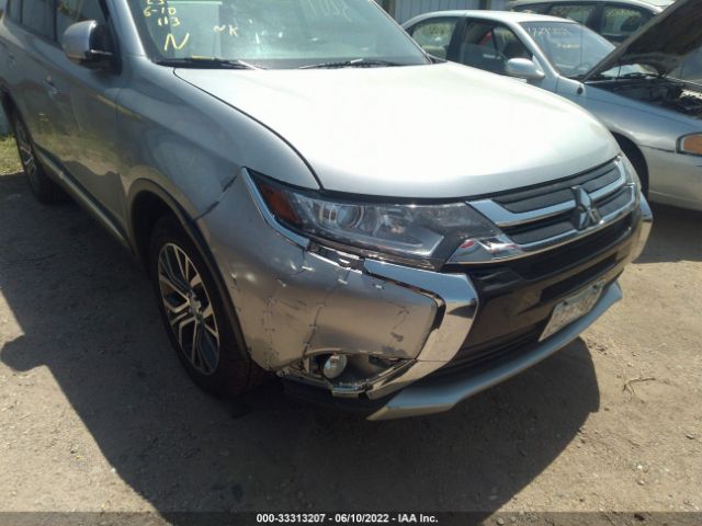 Photo 5 VIN: JA4AZ3A35JZ042983 - MITSUBISHI OUTLANDER 