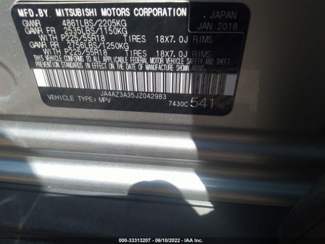 Photo 8 VIN: JA4AZ3A35JZ042983 - MITSUBISHI OUTLANDER 