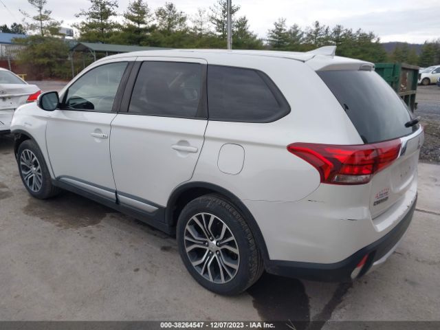 Photo 2 VIN: JA4AZ3A35JZ071481 - MITSUBISHI OUTLANDER 