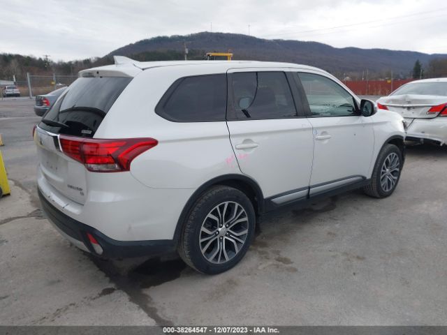 Photo 3 VIN: JA4AZ3A35JZ071481 - MITSUBISHI OUTLANDER 