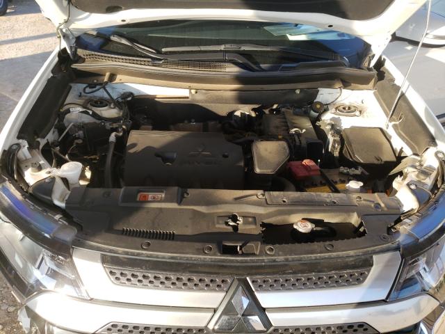 Photo 6 VIN: JA4AZ3A35KZ006633 - MITSUBISHI OUTLANDER 