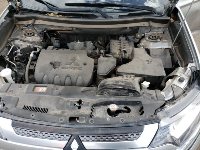 Photo 11 VIN: JA4AZ3A35KZ028227 - MITSUBISHI OUTLANDER 