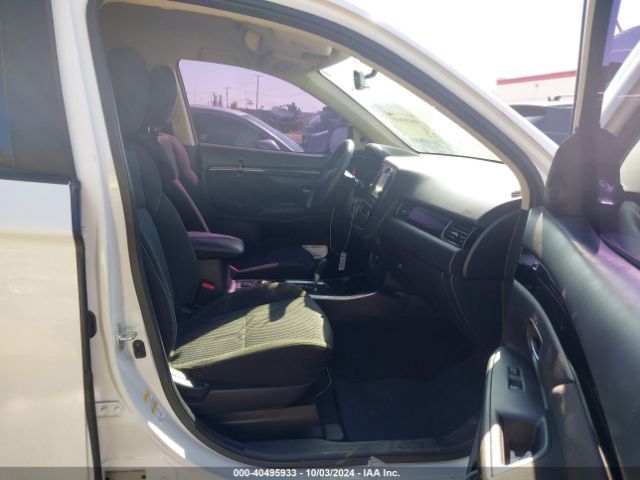 Photo 4 VIN: JA4AZ3A35KZ035775 - MITSUBISHI OUTLANDER 