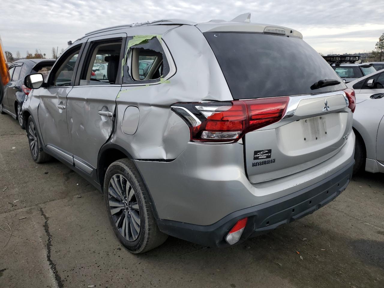 Photo 1 VIN: JA4AZ3A35KZ041947 - MITSUBISHI OUTLANDER 