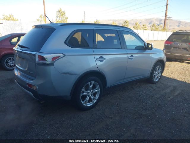 Photo 3 VIN: JA4AZ3A36FZ004573 - MITSUBISHI OUTLANDER 