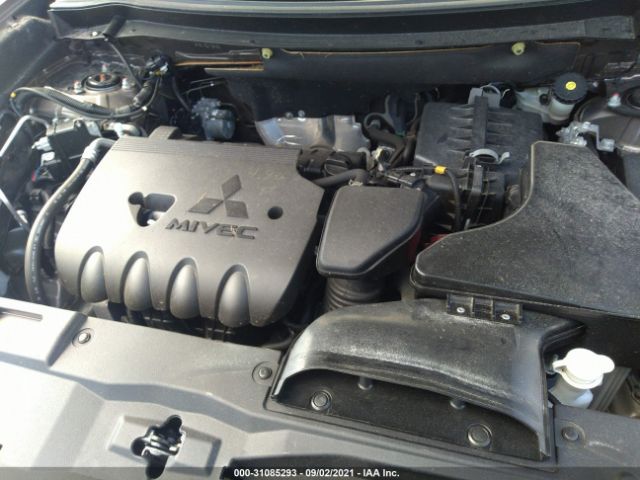 Photo 9 VIN: JA4AZ3A36HZ015950 - MITSUBISHI OUTLANDER 