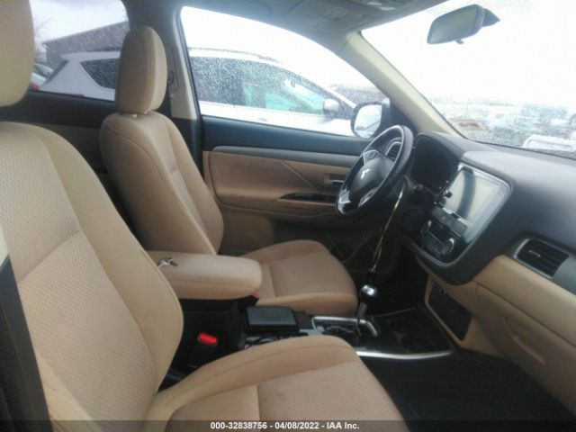 Photo 4 VIN: JA4AZ3A36HZ061231 - MITSUBISHI OUTLANDER 