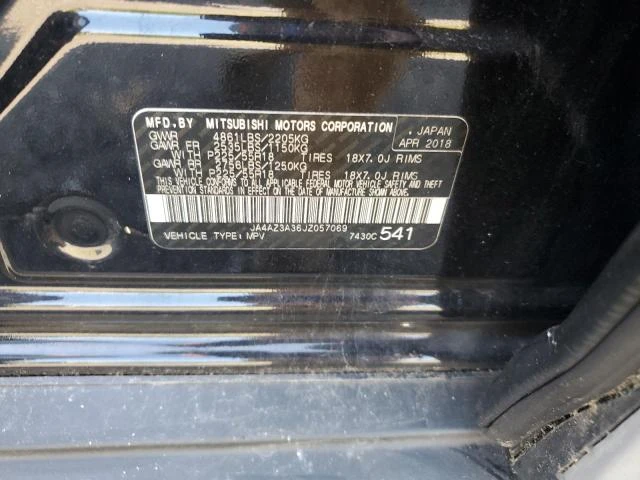 Photo 12 VIN: JA4AZ3A36JZ057069 - MITSUBISHI OUTLANDER 