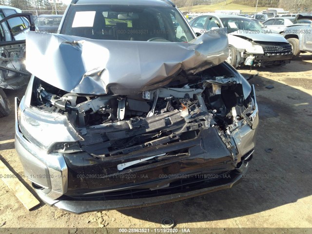 Photo 5 VIN: JA4AZ3A36JZ066824 - MITSUBISHI OUTLANDER 