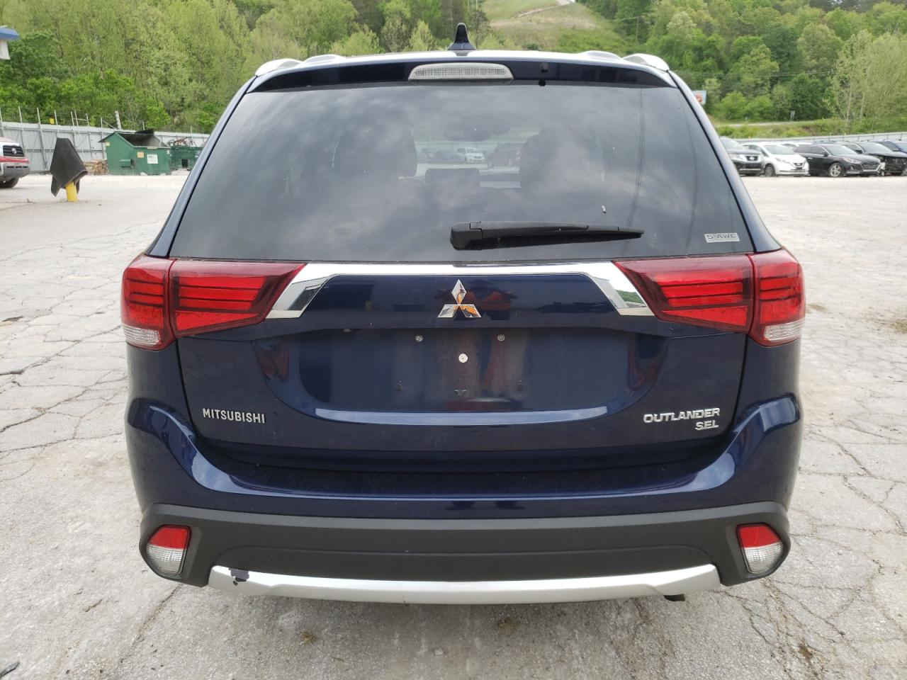 Photo 5 VIN: JA4AZ3A36JZ067164 - MITSUBISHI OUTLANDER 