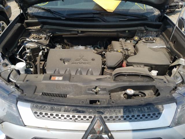 Photo 6 VIN: JA4AZ3A36KZ041312 - MITSUBISHI OUTLANDER 