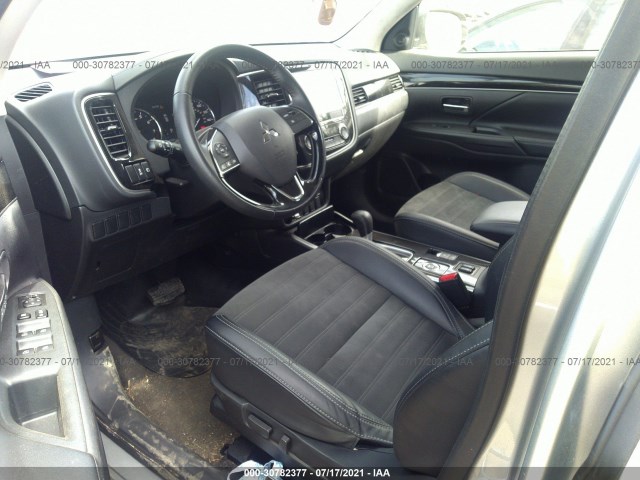 Photo 4 VIN: JA4AZ3A36KZ047904 - MITSUBISHI OUTLANDER 