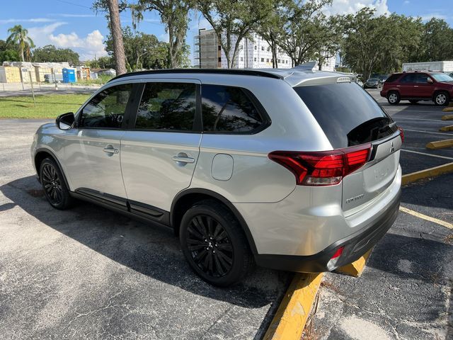 Photo 5 VIN: JA4AZ3A36LZ042803 - MITSUBISHI OUTLANDER 