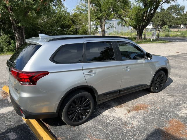 Photo 8 VIN: JA4AZ3A36LZ042803 - MITSUBISHI OUTLANDER 