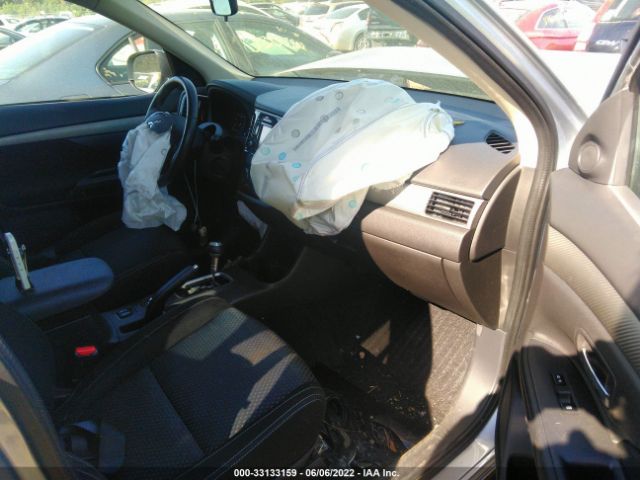 Photo 4 VIN: JA4AZ3A37GZ054481 - MITSUBISHI OUTLANDER 